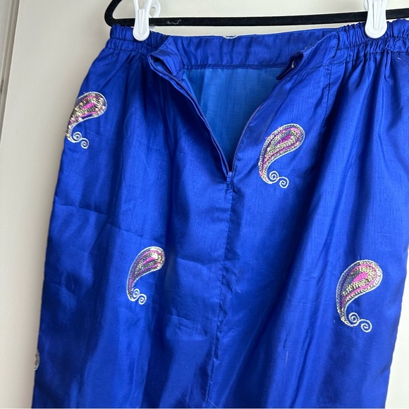 Vintage Blue Embroidered Gold Sequins Paisley All Over Embellished Trim Skirt - Picture 6 of 15